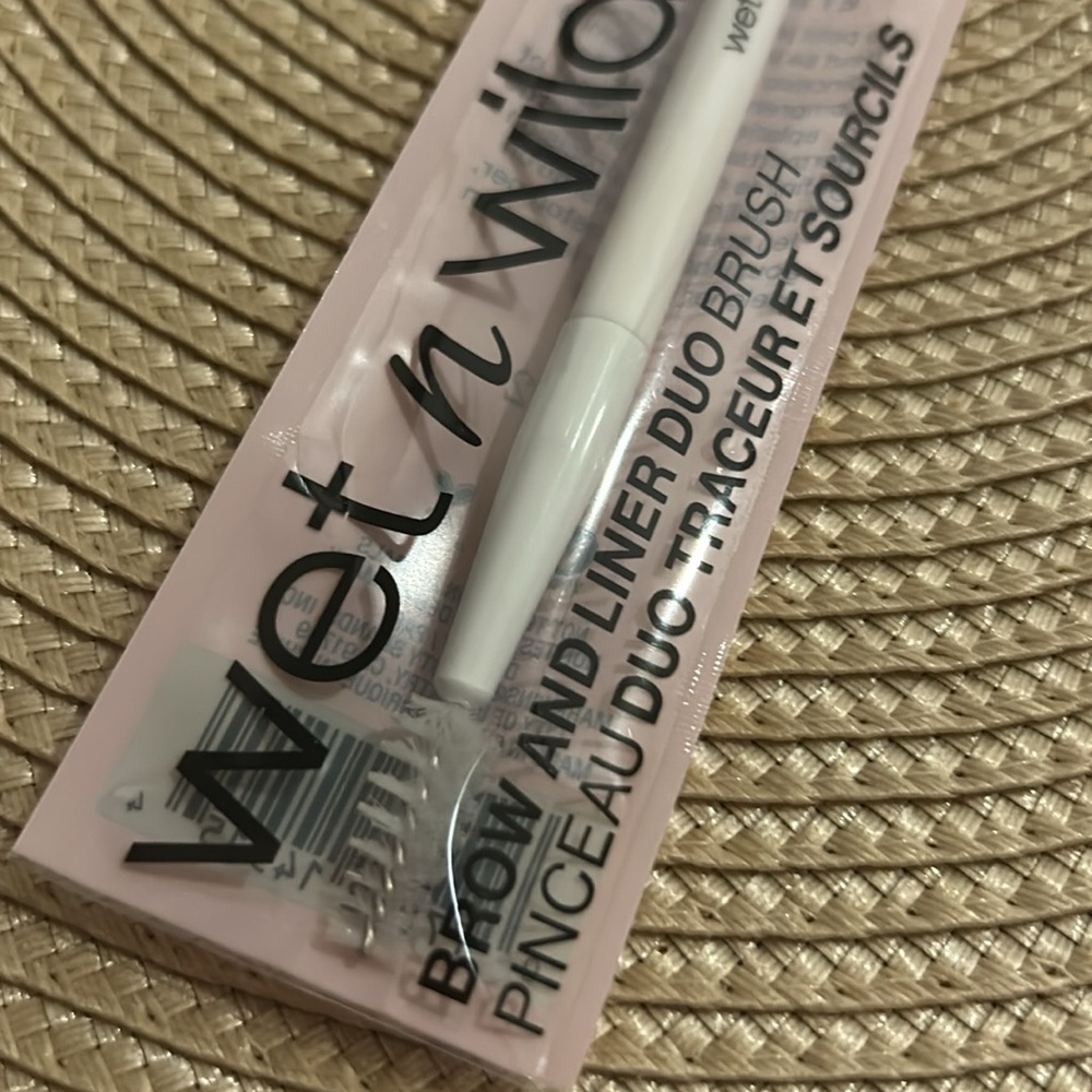 Wet n Wild Brow and Liner Duo Brush - Picture 2 of 4